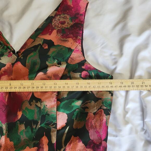 NWT ANNE KLEIN V-neck Textured Floral Sheath Dress Size 8 - Picture 10 of 12